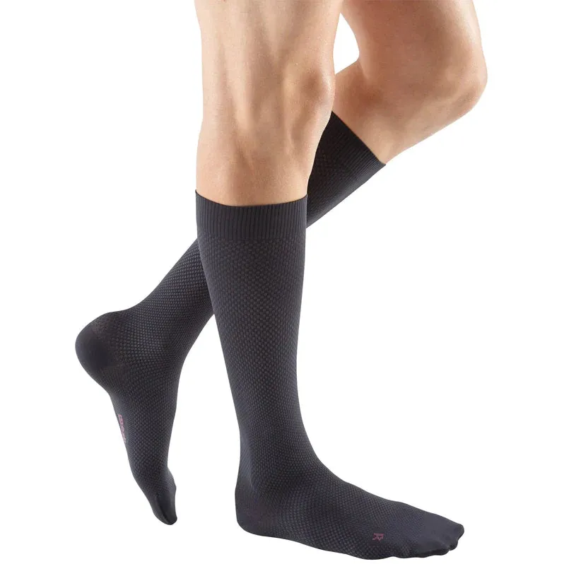 Mediven men select 20-30 mmHg calf closed toe standard