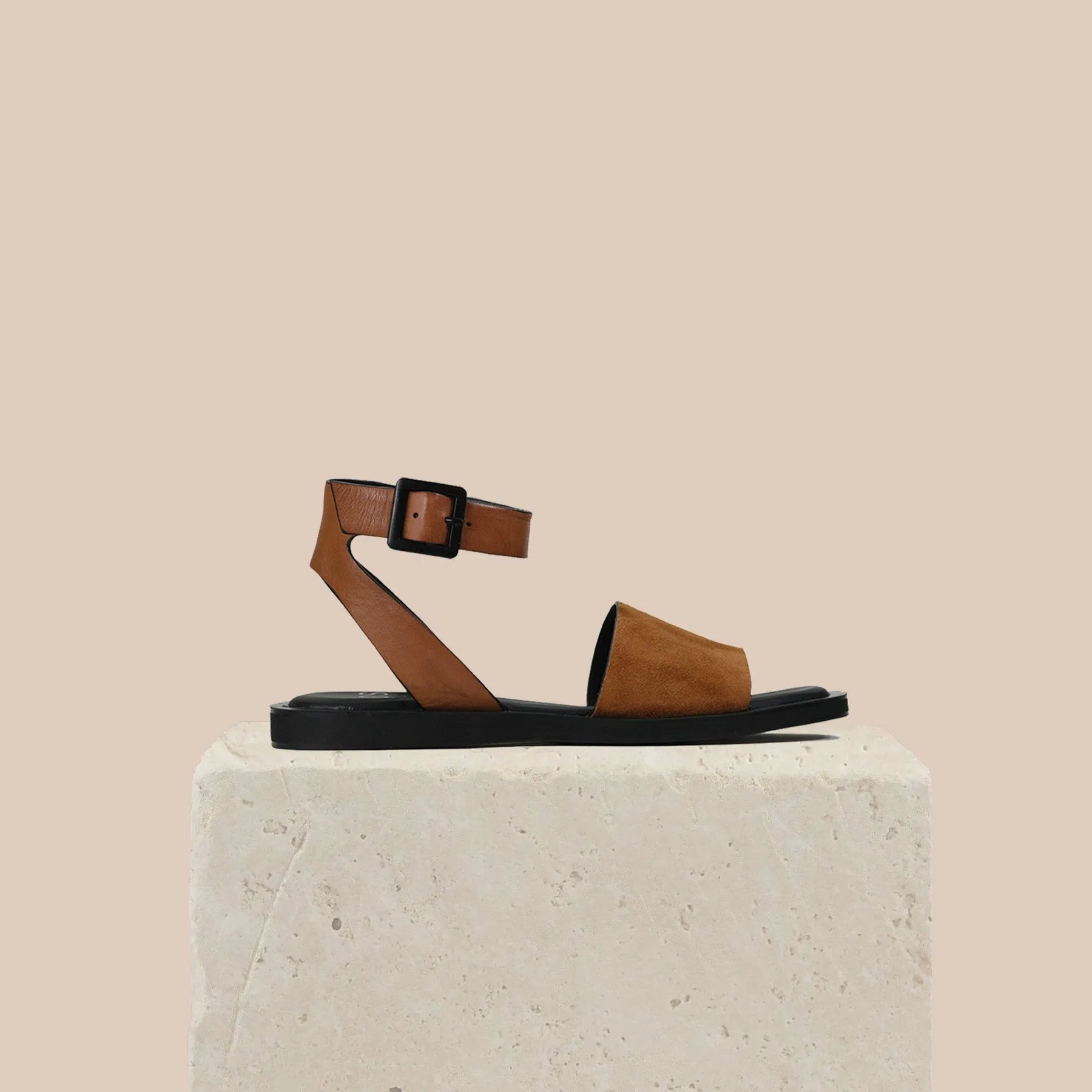 MIRANO LEATHER ANKLE STRAP ARCHIVE SANDAL