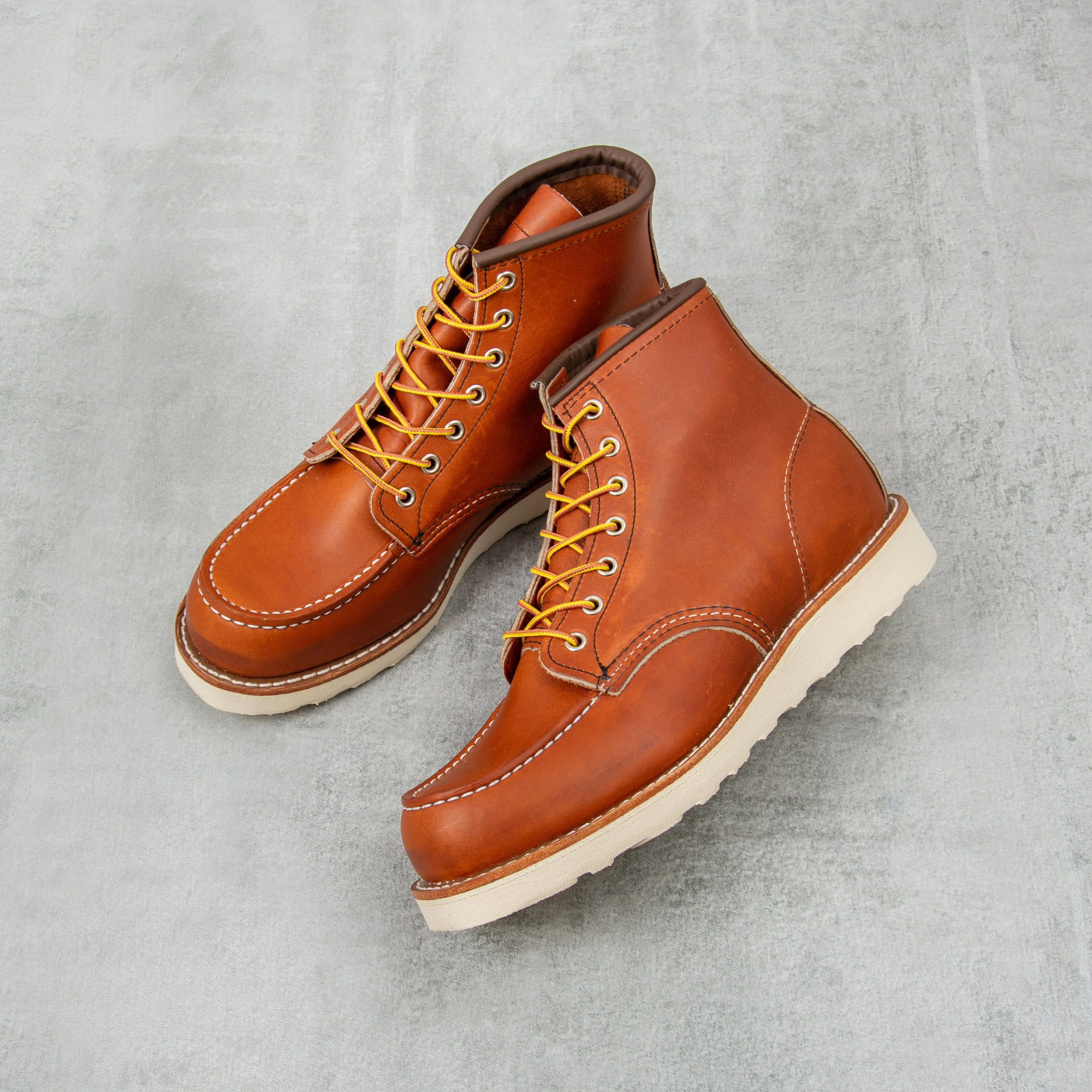 Red Wing Classic Moc Toe Boot 0875 - Oro Legacy