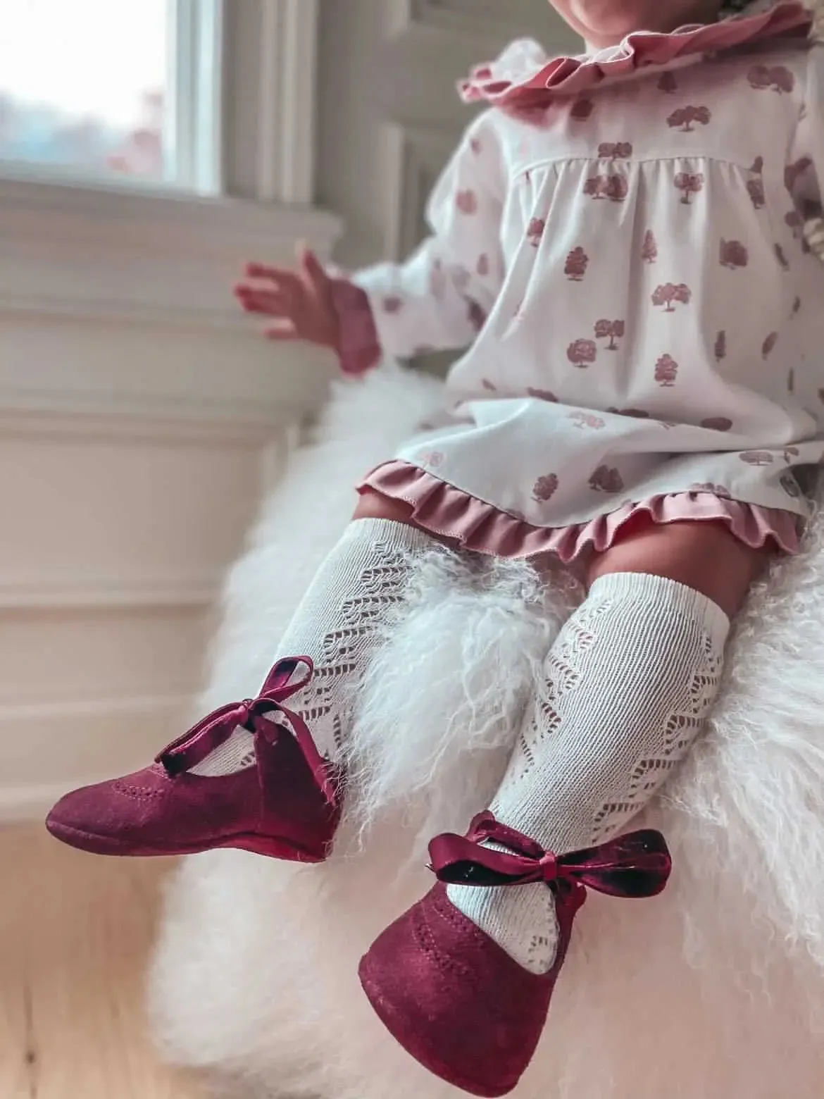 Verónica - Burgundy Suede Baby Mary Jane Shoes